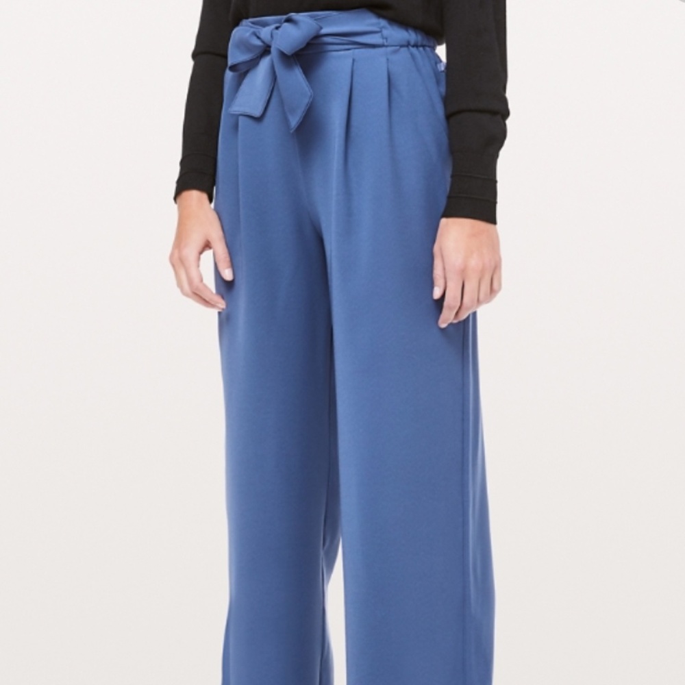 Lululemon Noir Trouser Pant